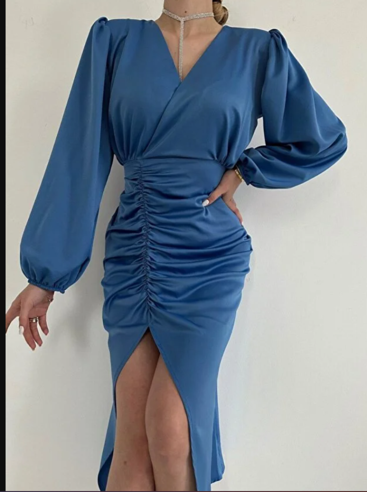 فستان ساتان بياقة V(ازرق فاتح)