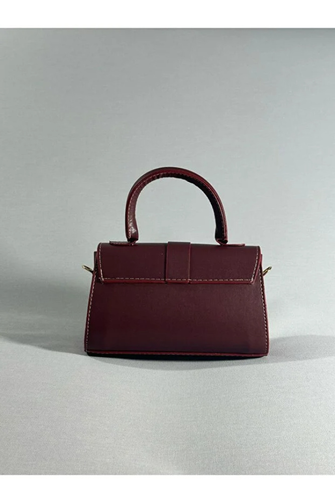 حقيبة يد وكتف صغيرة بربري غلق معدني باللون البرغندي