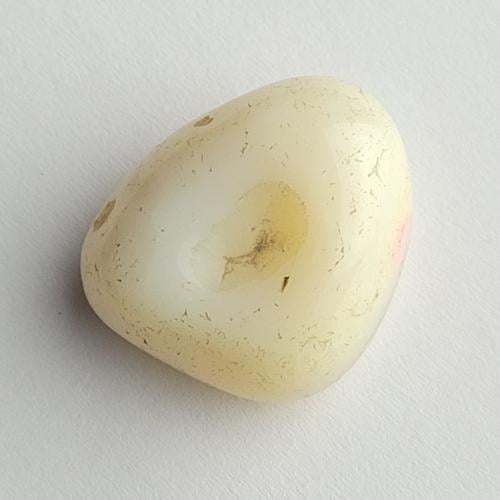 R0069 حجر من العقيق الطبيعي