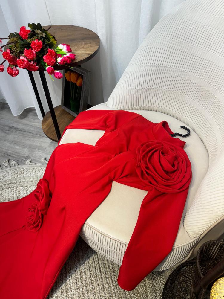 فستان  روان ثلاثه الوان