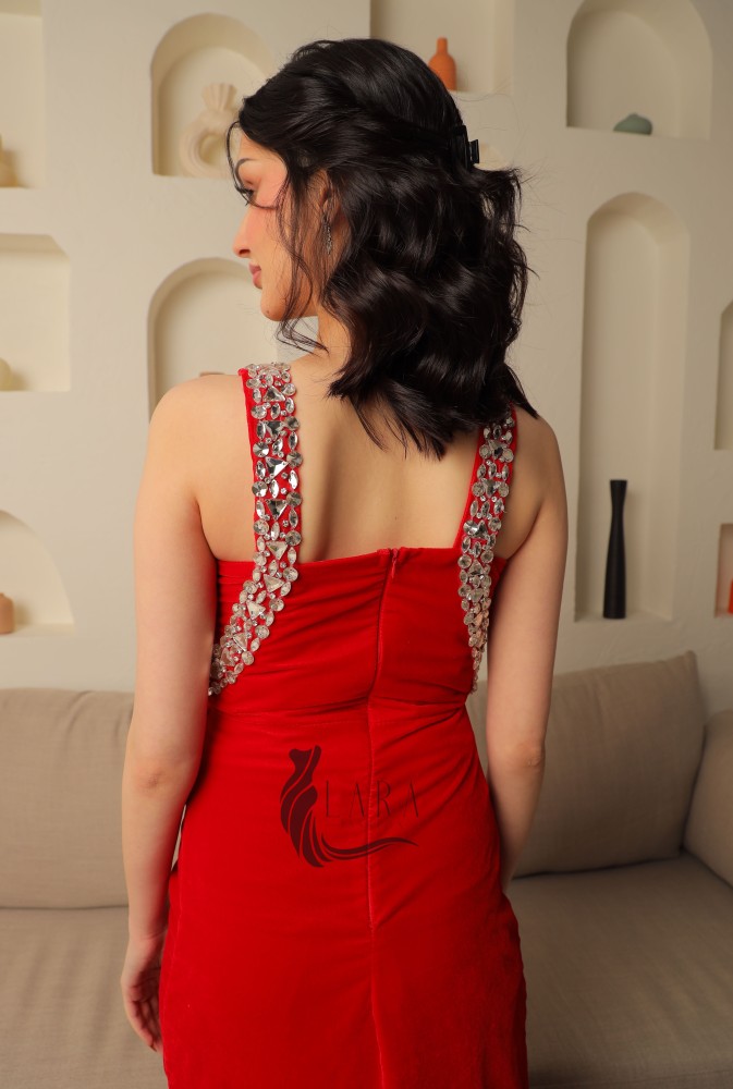 فستان لميس مخمل راقي