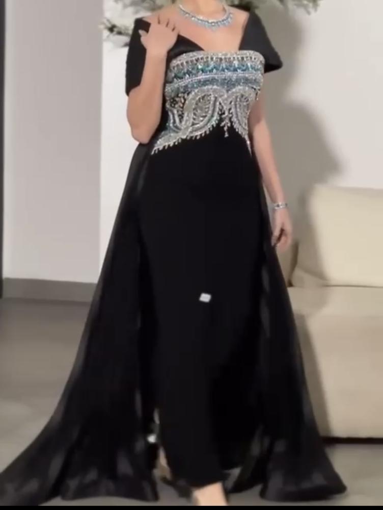 فستان نوره سهرة تطريز