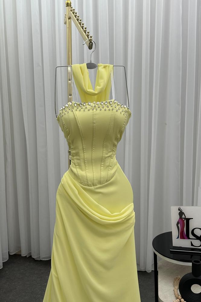 فستان سهره توب بشال خارجي لون أصفر