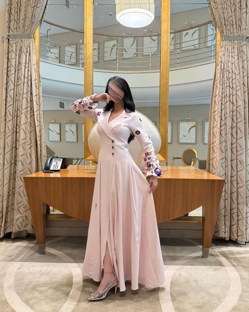 فستان كريب بكمام مورده للعيد