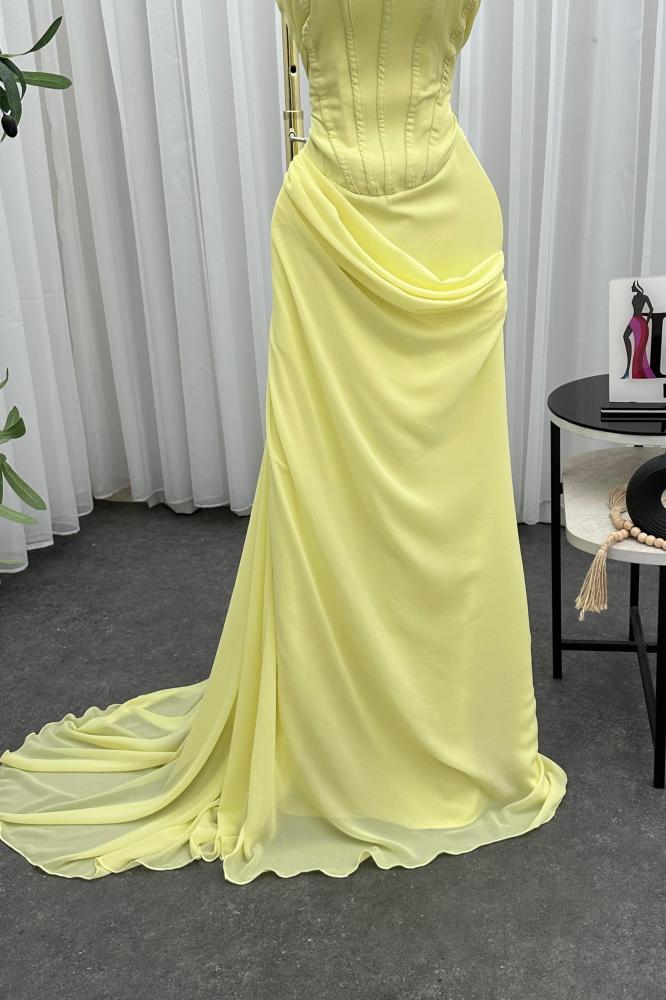 فستان سهره توب بشال خارجي لون أصفر