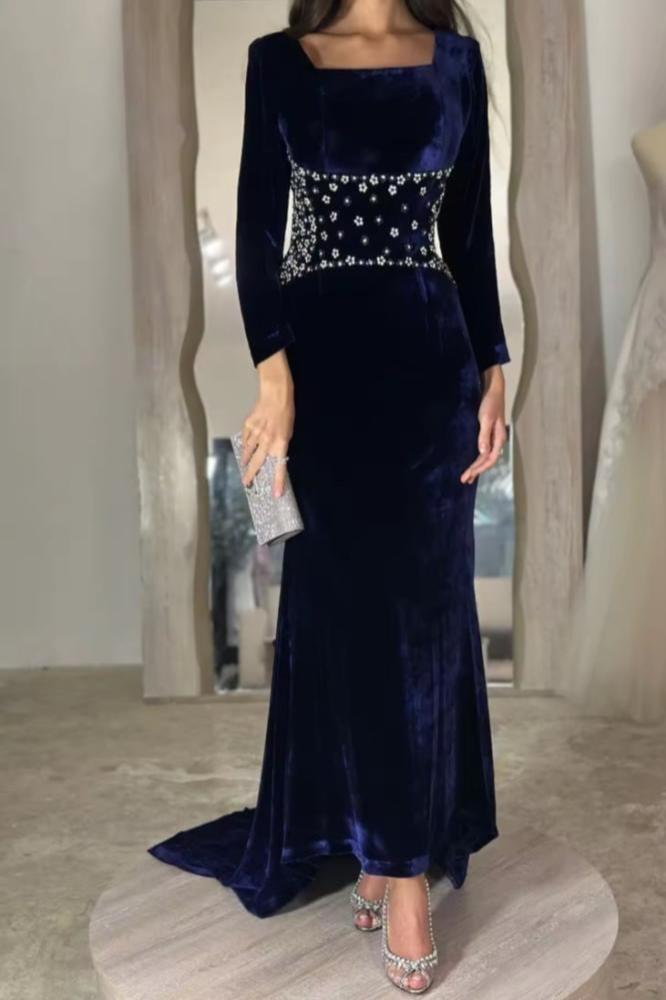 فستان سهرة أنيق لون كحلي