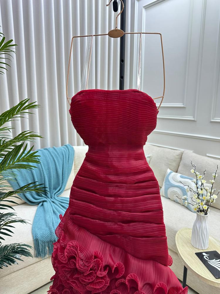 فساتين بارلينا فساتين نوف فاشن فساتين مشاهير فساتين ماقلا فساتين ميان