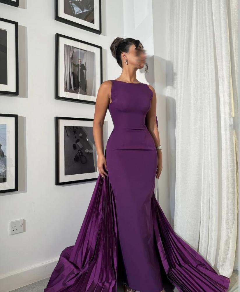 فستان سهرة ناعم طويل