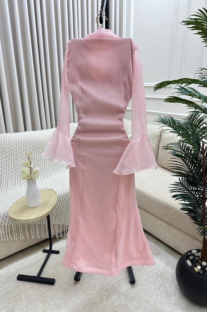 فستان ناعم بأكمام طويله لون وردي
