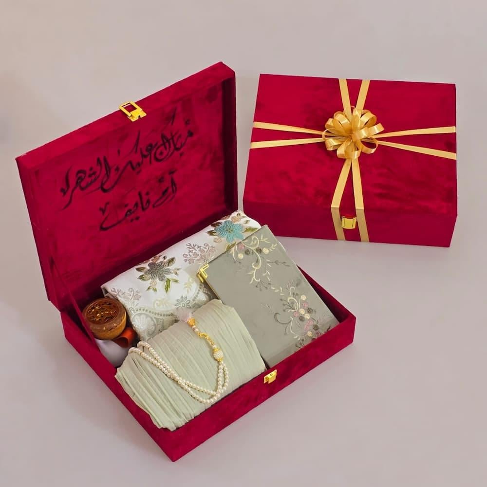 هدايا واطقم رمضان للنساء
