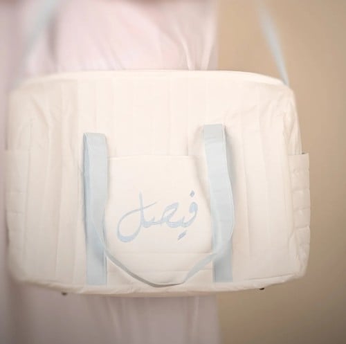 شنطة الأم  حجم وسط الى كبير قياسي مع امكانية اضافة قطع اخرى!