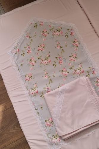 طقم سجادة صلاة مع شرشف مربع مفتوح وردي فاتح!