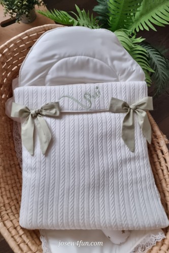 مدس يغلق بسحاب من على جنب لون سكري!