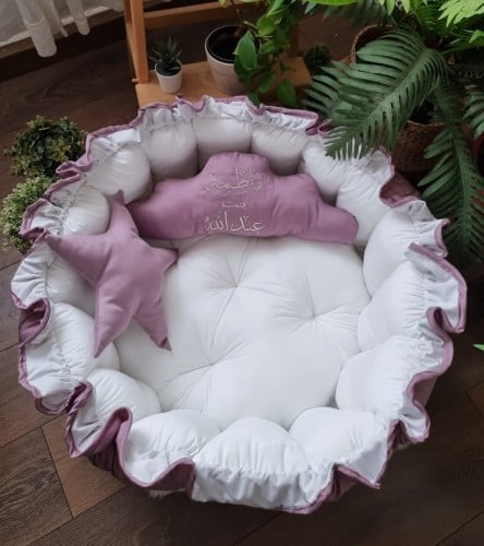 سرير مواليد دائري مع خدادية الغيمة والنجمة - يتوفر لونين للجنسين