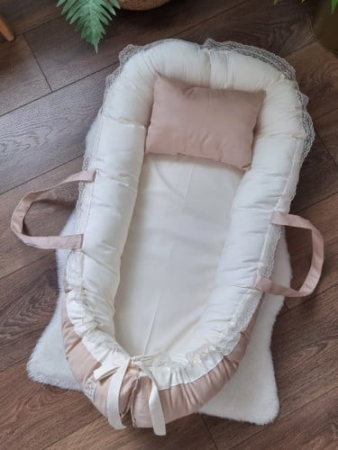 سلة البيبي مع مسكات من الجنبين مع خدادية - الوان متعددة بناتي!