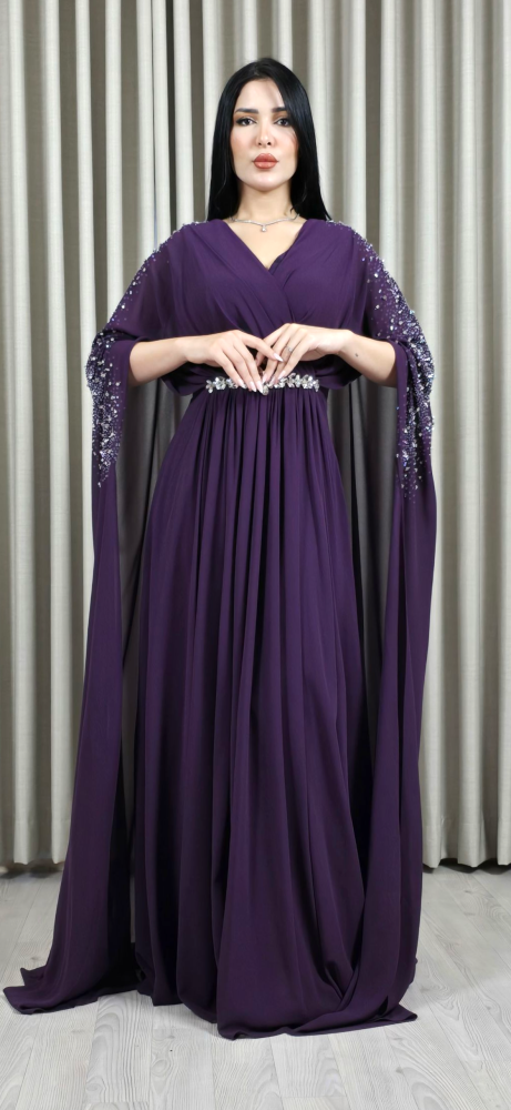 دراعة باللون البنفسجي بتطريز ناعم