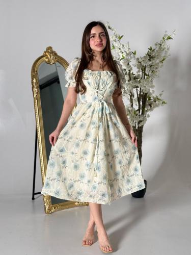فستان زهرة الربيع أنوثة حالمة بطابع رومانسي