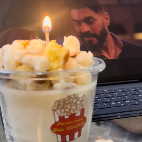 شمعة الفشار بالكراميل