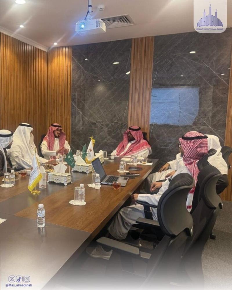 جمعية مساجد المدينة المنورة تزور شركة إدراكات الإبداع في مكة المكرمة لمناقشة تقرير الربع الأول 2025