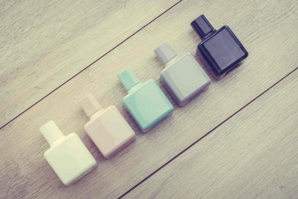 الفرق بين  Parfum و Eau de Toilette و Eau de Parfum
