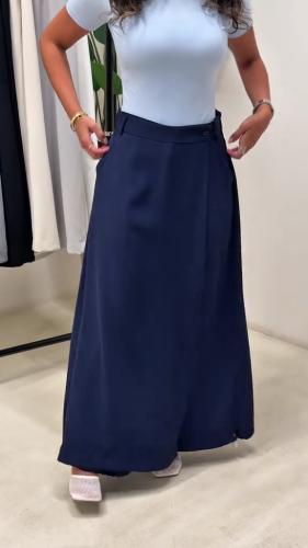 بنطلون شكل تنوره لجميع المراحل
