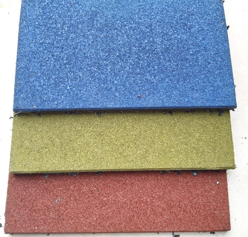 متر بلاط مطاطي أمن للأطفال 2سم  AC-gr5