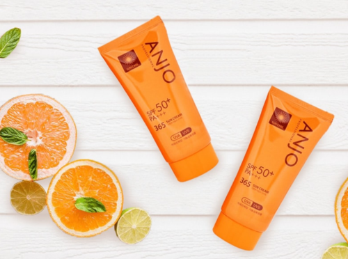 كريم واقي من الشمس للوجه SPF 50 من انجو