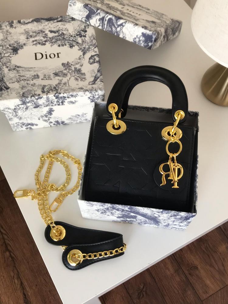 شنطة ديور DIOR