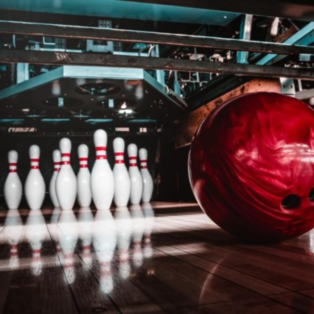 تاريخ البولينج: من طقوس دينية إلى لعبة عالمية