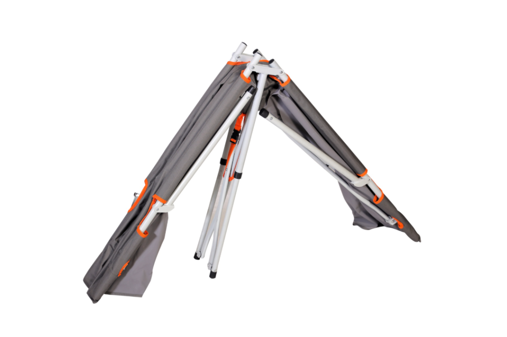 سرير رحلات المونيوم