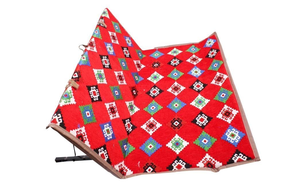 كرسي الفخامة احمر حجازي بدون مركاة