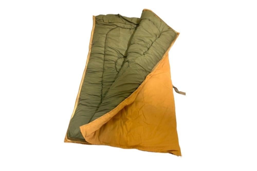 فراش نوم تنزاني كبير