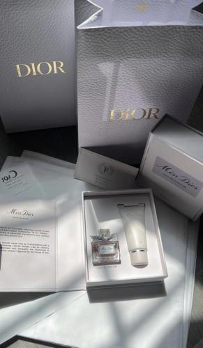 Miss DiOR