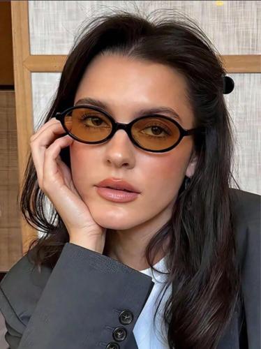 قطعة واحدة إطار نظارات شمسية نسائي صغير بتصميم عتي...
