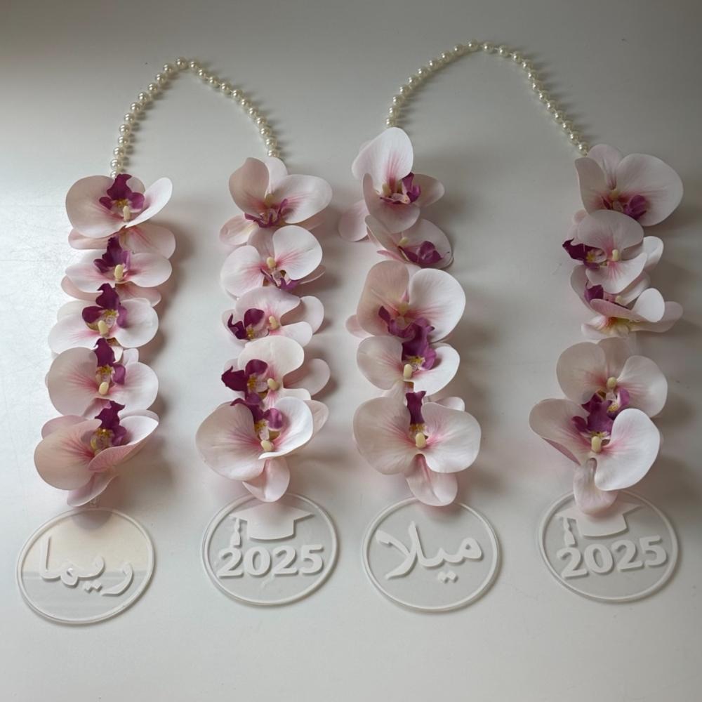 عقد ورد صناعي