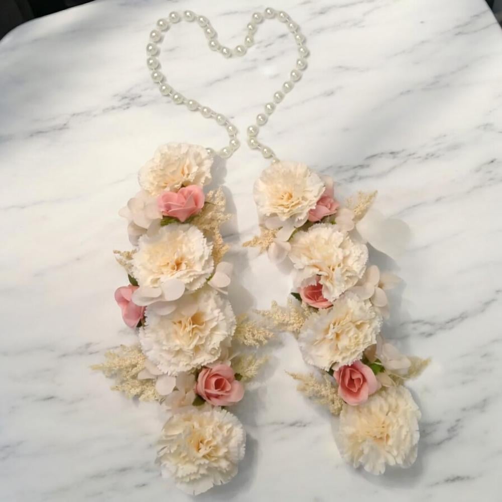 عقد ورد صناعي