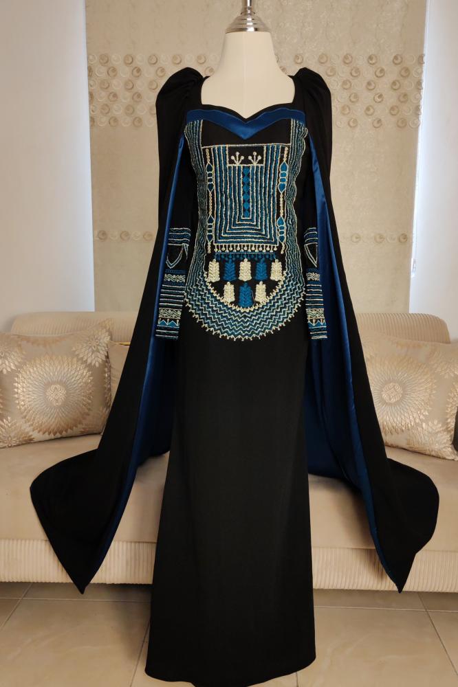 فستان يوم التاسيس