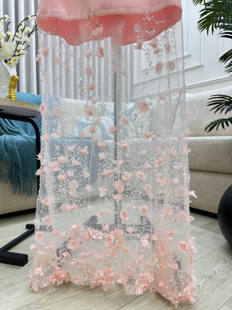 فساتين دالينا