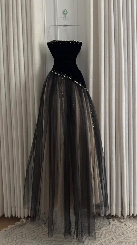 فساتين فخمه