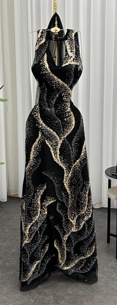 فساتين سواريه