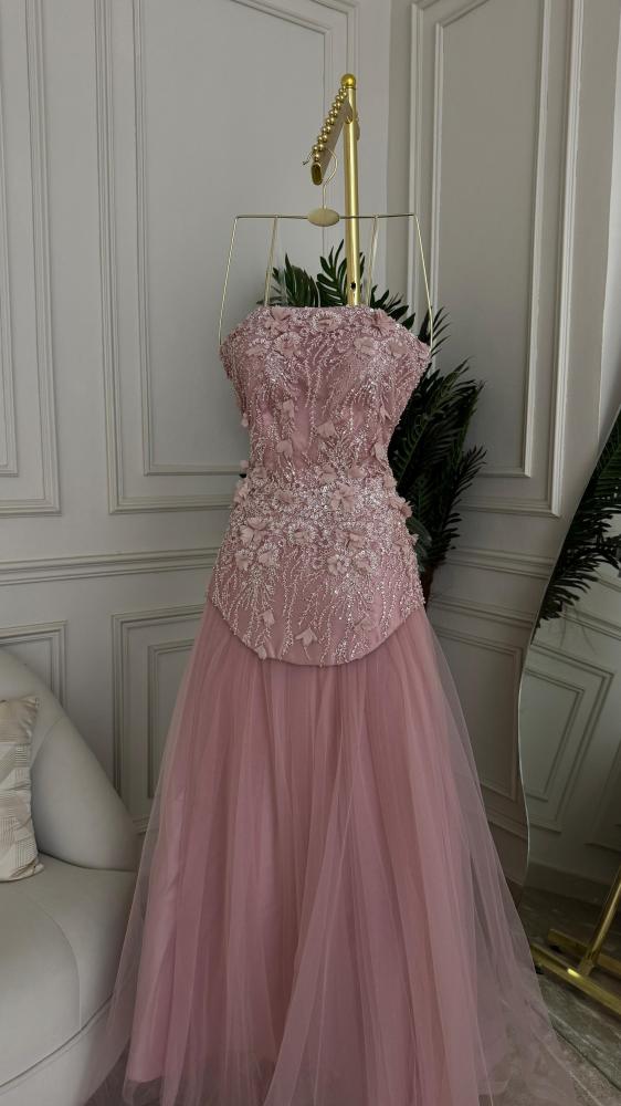 فساتين سهرات