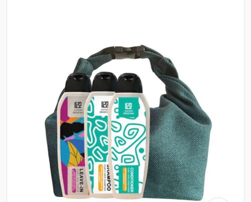 بكج العناية بالشعر الكيرلي  العناية بالشعر  شامبو بلسم كريم ٤٠٠ مل