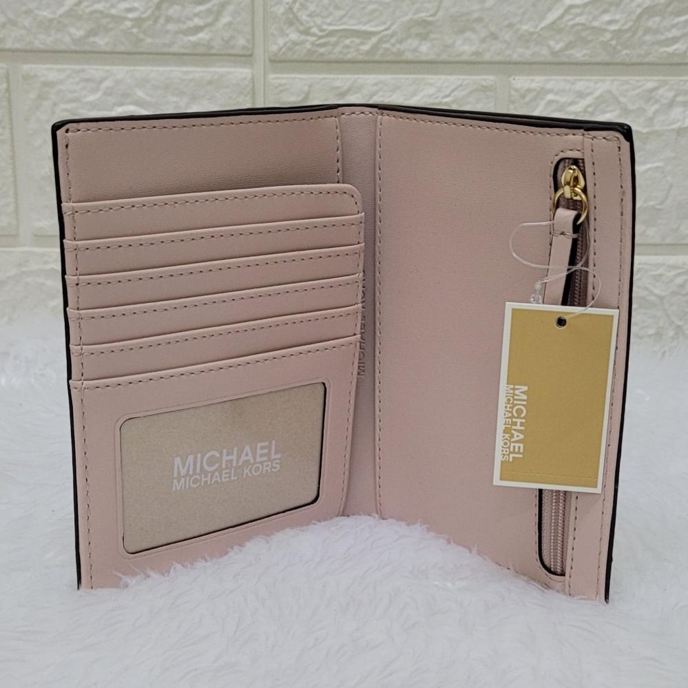 محفظة مايكل كورس Michael Kors Travel Passport wallet