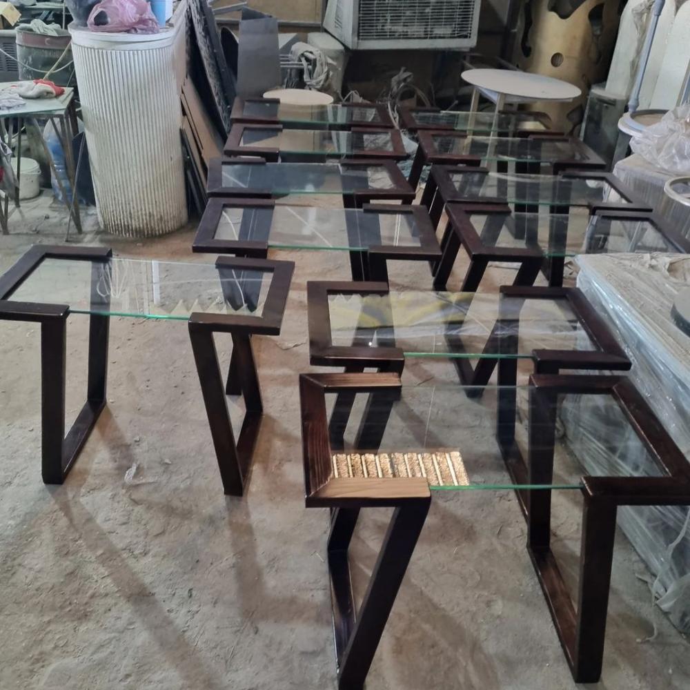 طاولة خدمة