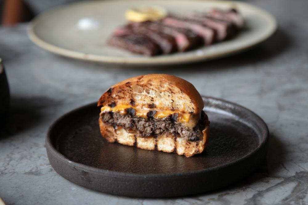 لماذا يُعتبر ماربل برجر الخيار المثالي لمحبي اللحوم