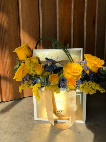 December Gardener Arrangement (250 Grams)