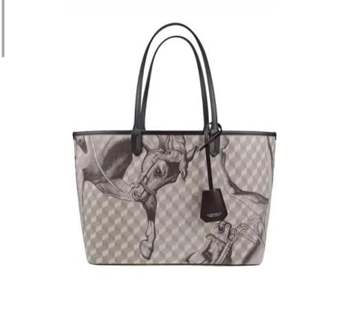شنط ماركة Loup Noir