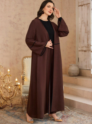 بدلة نسائية انيقة