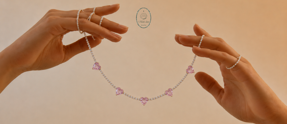سلاسل ناعمة | دليلكِ لاختيار أجمل 7 تصاميم عصرية لإطلالة أنيقة
