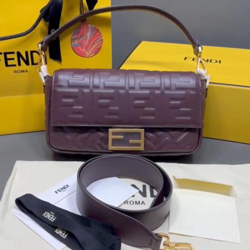 شنطه fendlماستر